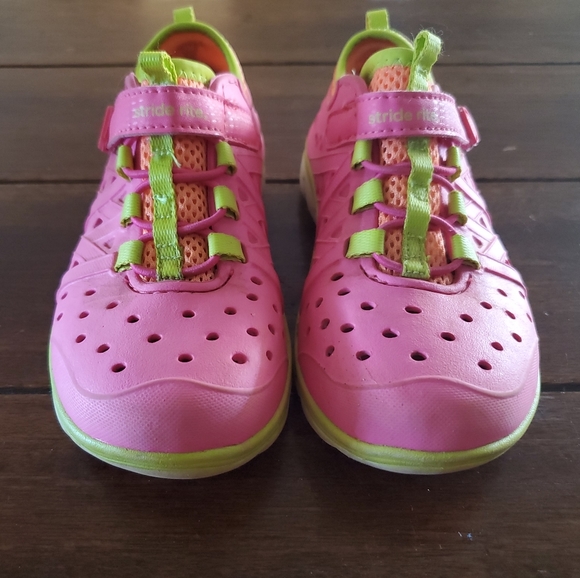 Stride Rite Water Shoes - Picture 5 of 14